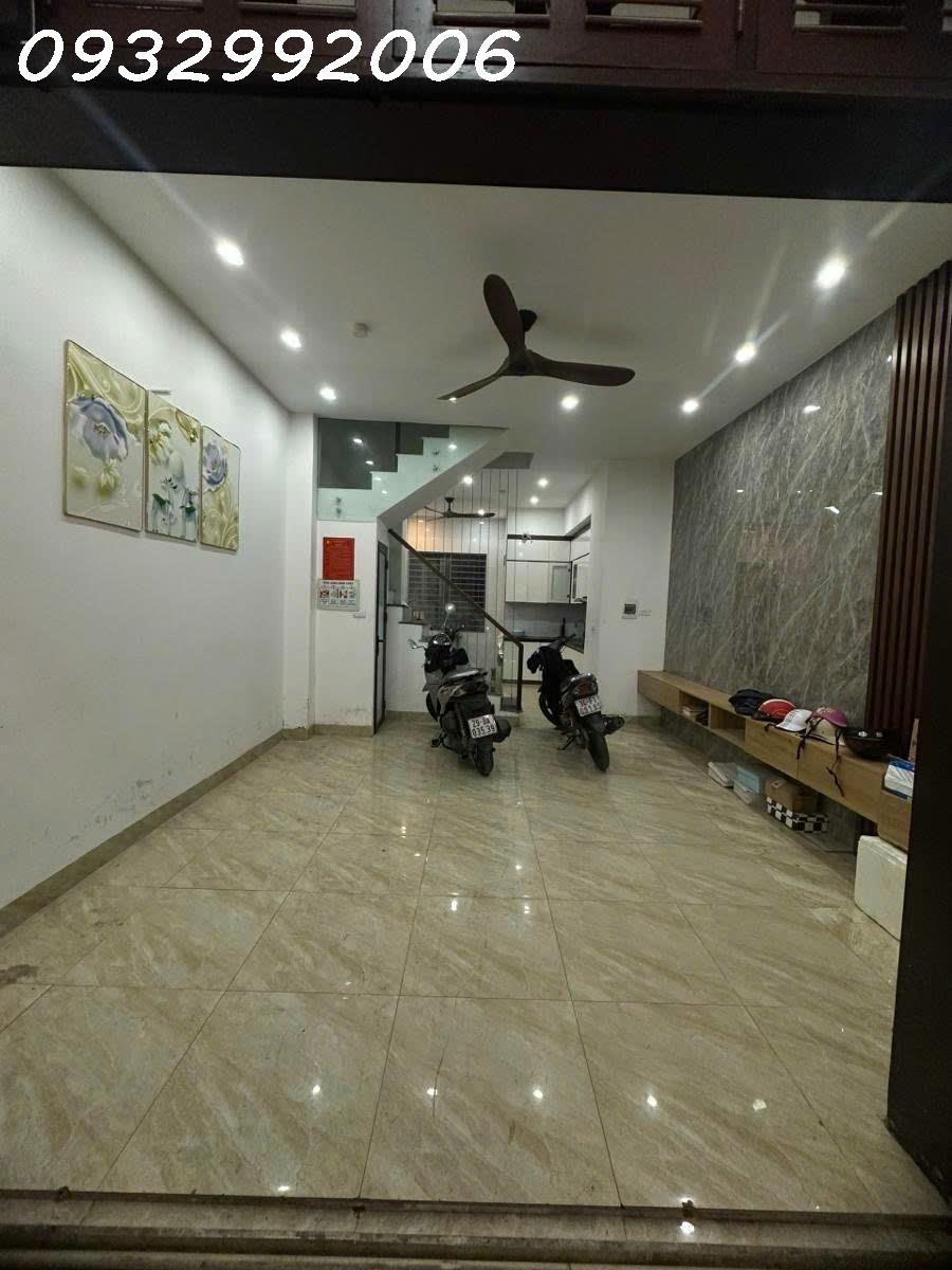 z5785099766313_1e02c27d0119442c3932a550b0586d9b