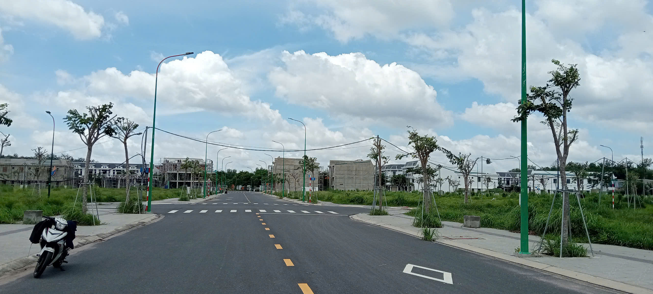 z5785422190761_533071385ecab9c8abb56b0eec77a330