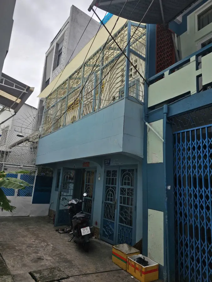 0368acb4-4d06-50f9-9344-4b85863f6608