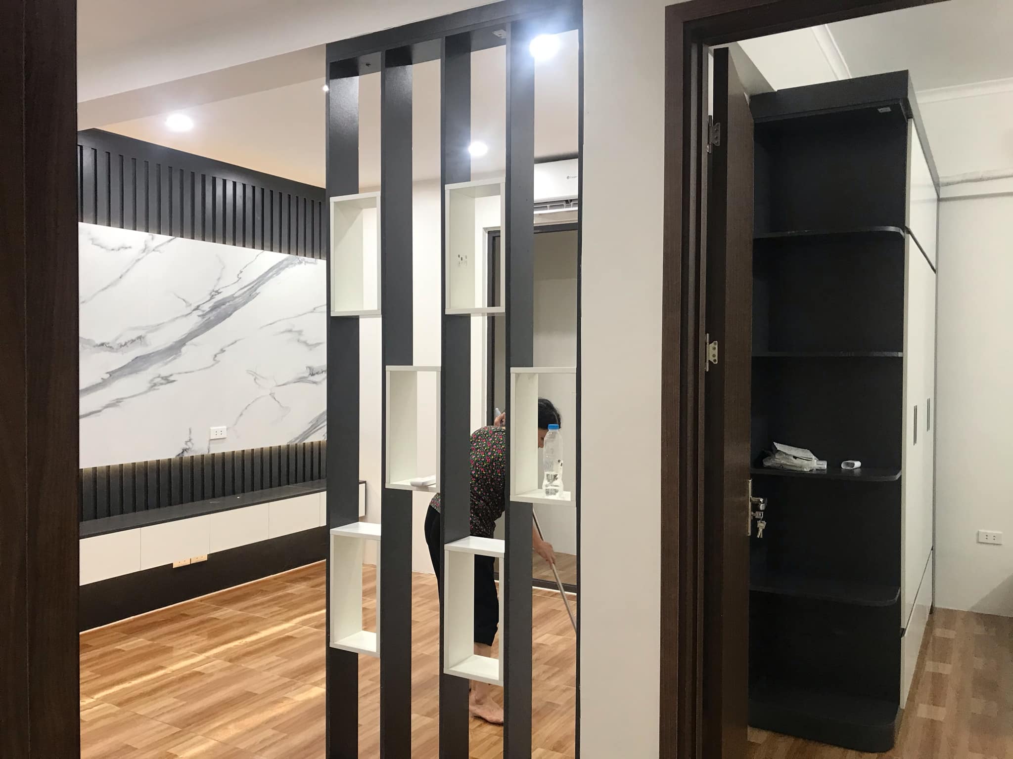 24b0b89d-30c3-4eb4-ac89-086f9b5247c3