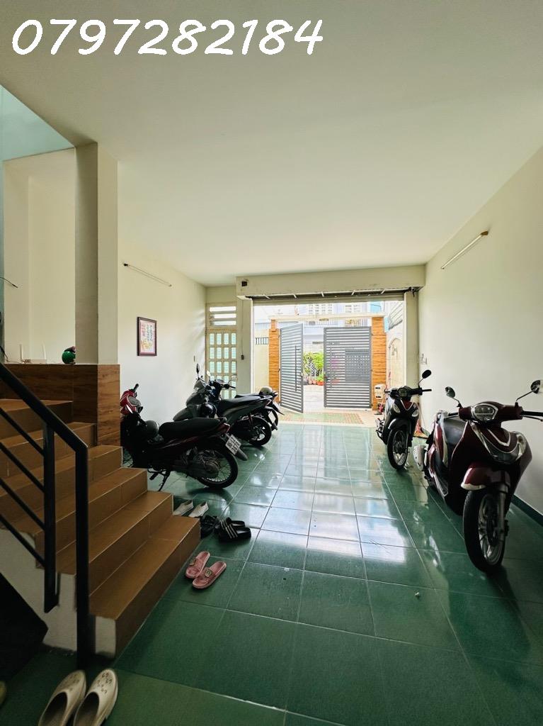 2spg-C8E87BA5-lxk64wxg_12_lxk64x68