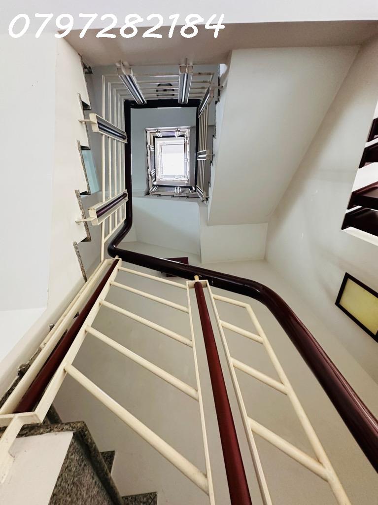 2spg-C8E87BA5-lxk64wxg_15_lxk64x7z (1)