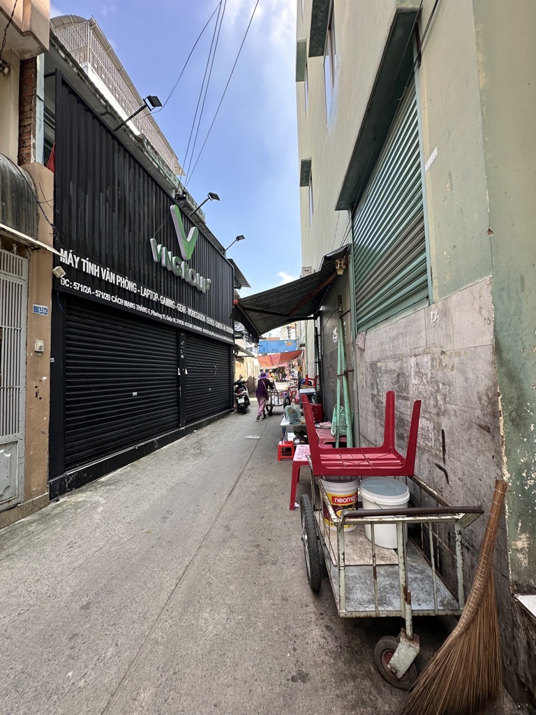 2yw0-930016F0-m1ltpax8_17_4