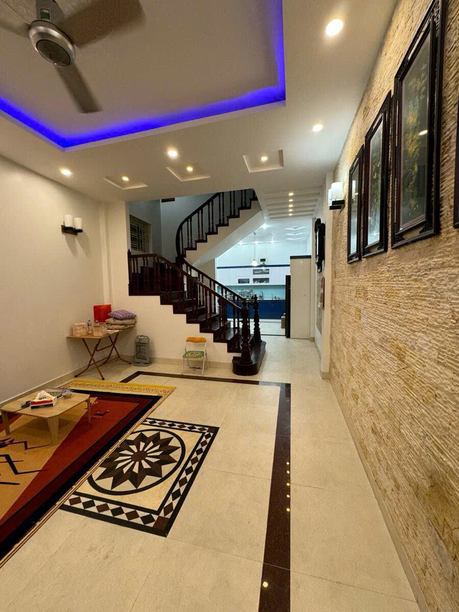 5dc0d0b67591d3cf8a8052