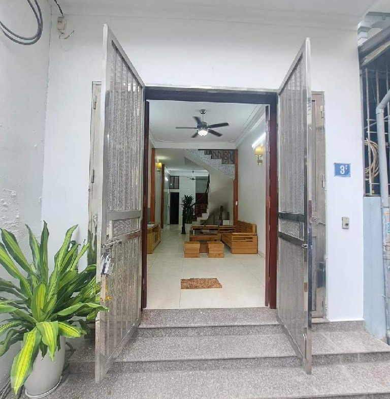 636-93412C2D-m192bn2o_49_14