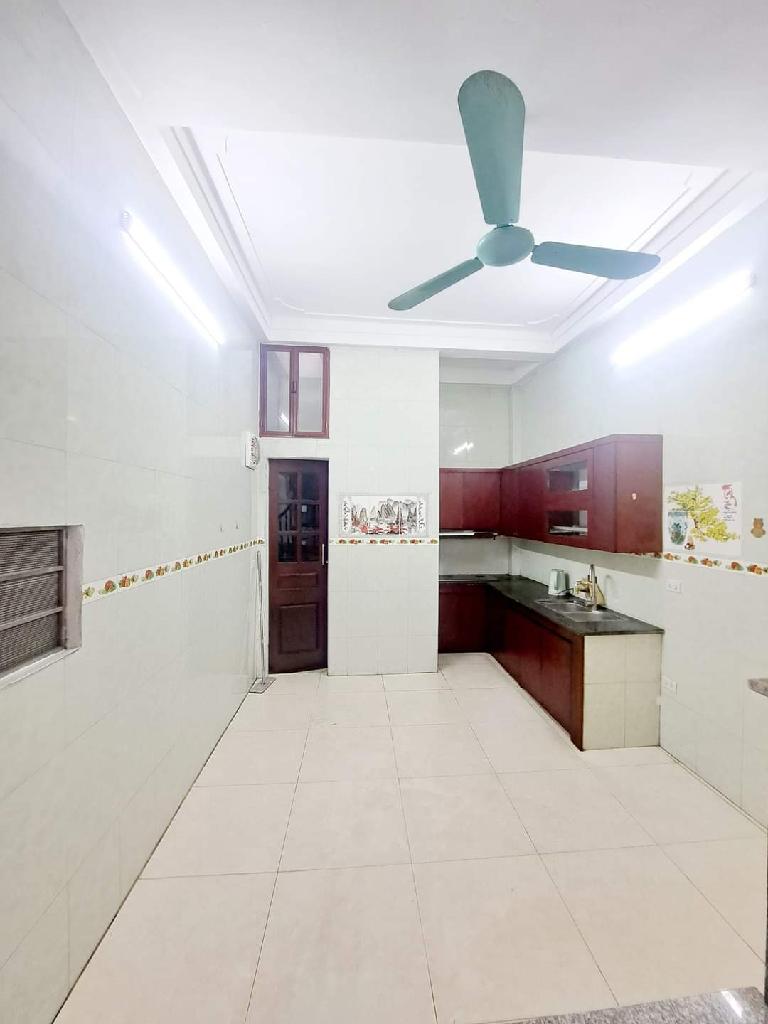 636-93412C2D-m192bn2o_52_15