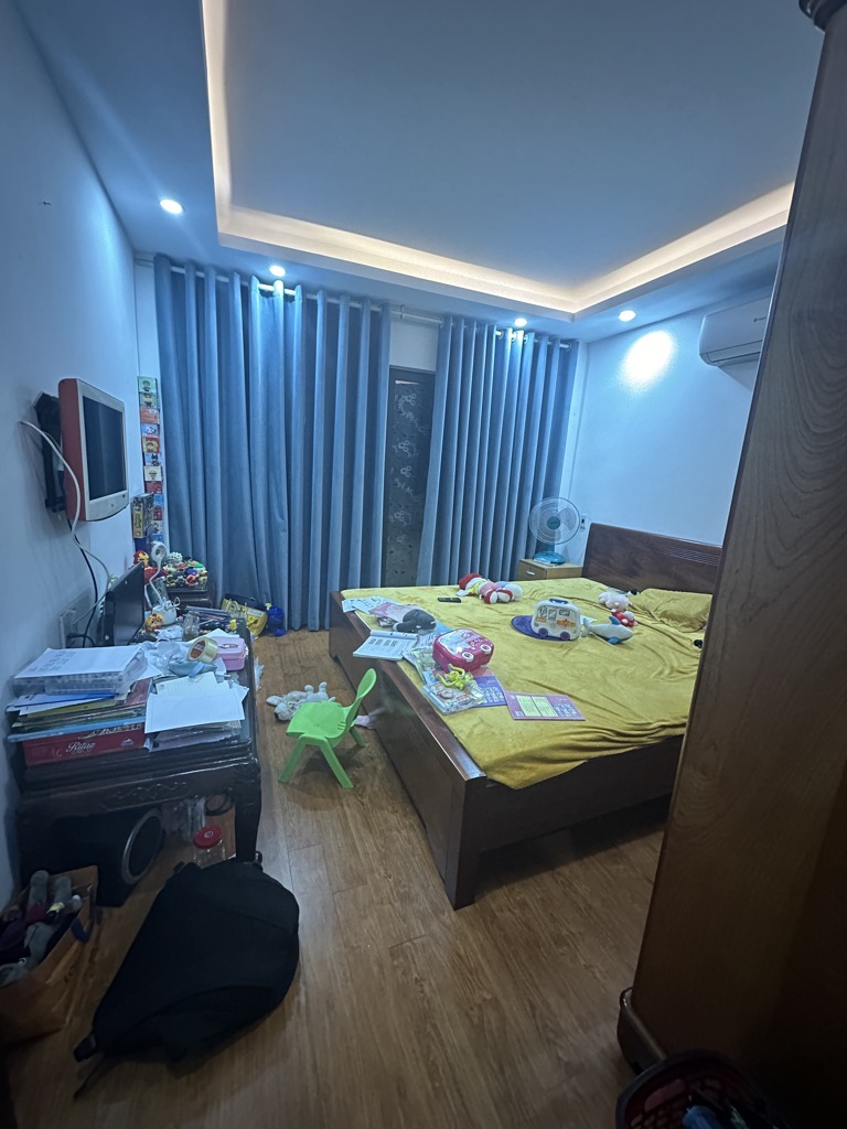 8k4-551CBEF8-m1nlzvqc_31_8