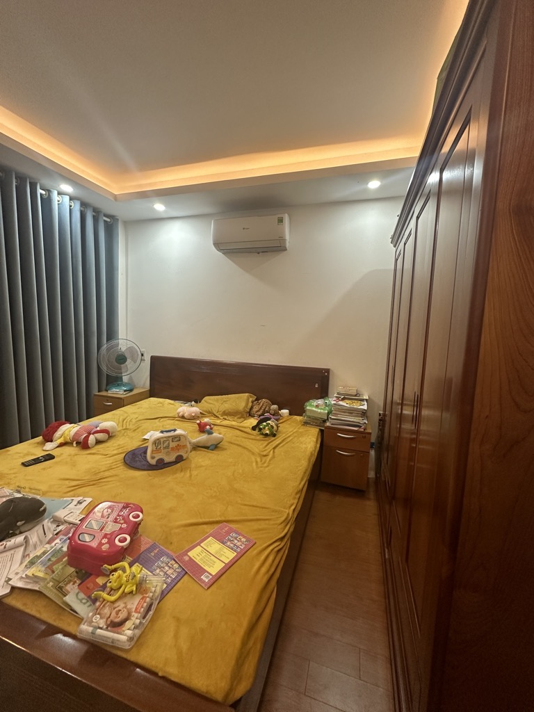 8k4-551CBEF8-m1nlzvqc_32_9