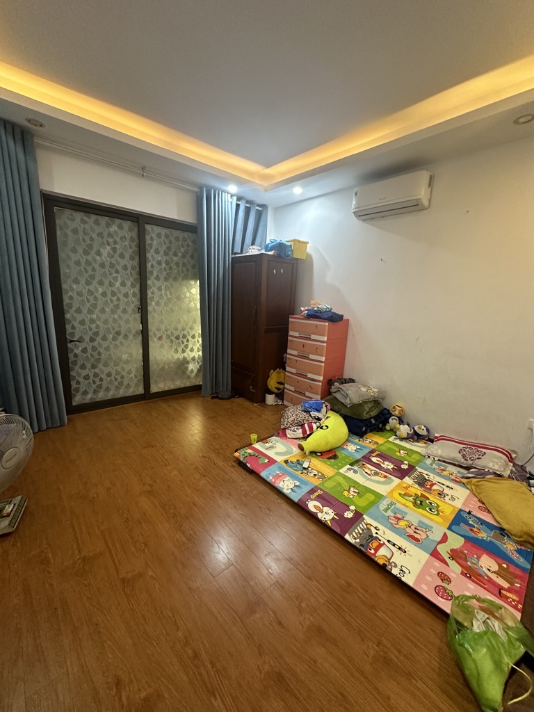 8k4-551CBEF8-m1nlzvqc_38_12