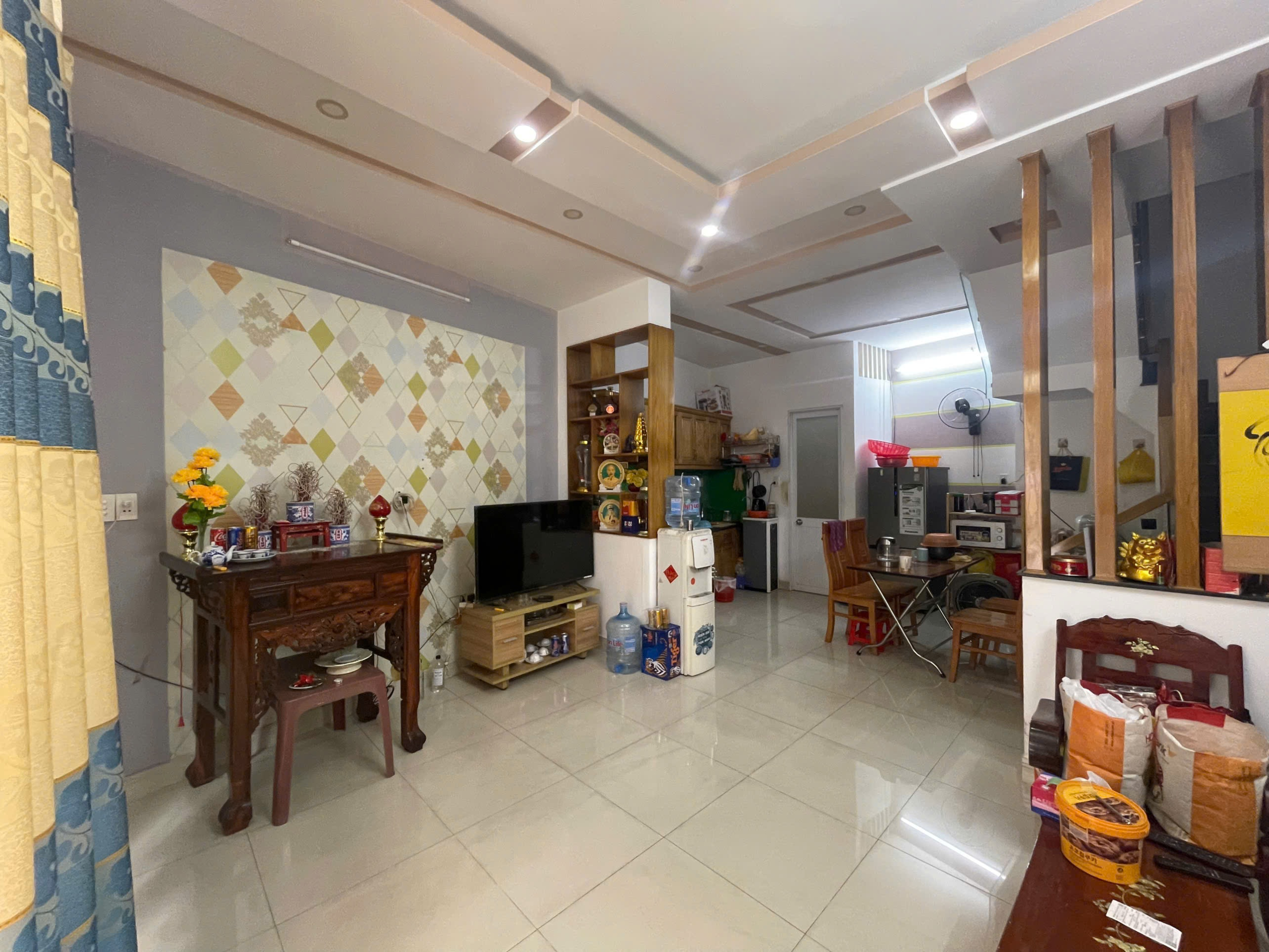 ban-nha-le-duc-tho-02