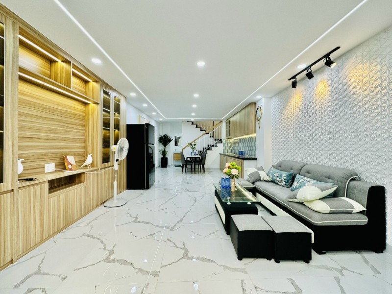 ban-nha-le-van-tho-03