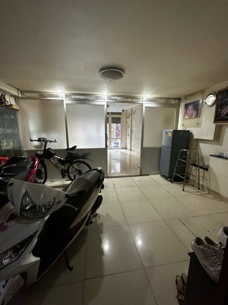 ban nha mat tien nguyen cong hoan (9)