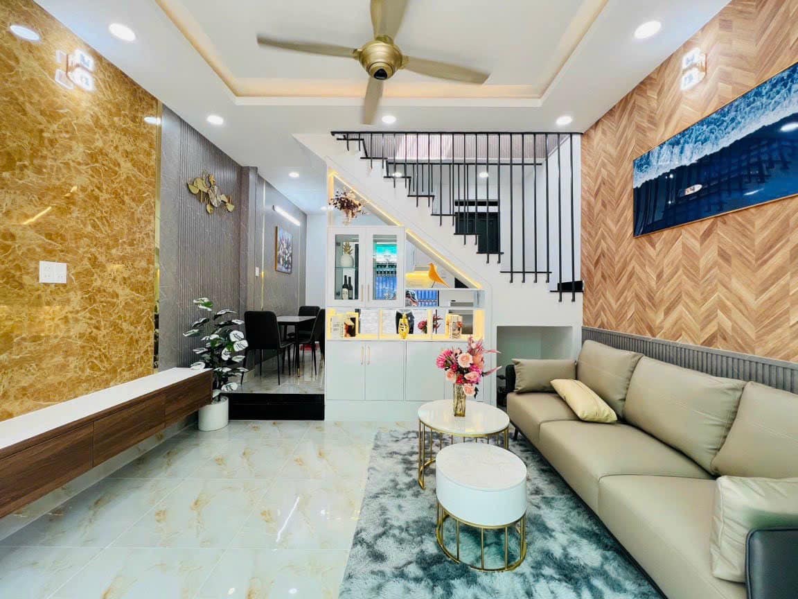 ban-nha-nguyen-van-luong-02