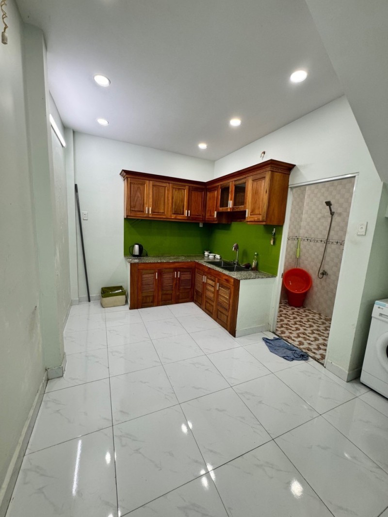 ban-nha-thong-nhat-03