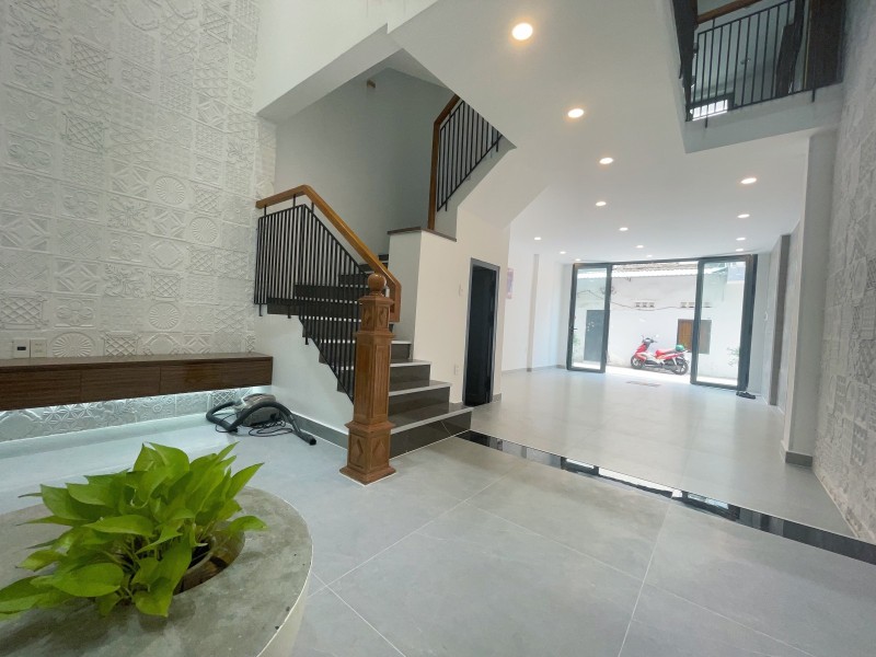 ban-nha-thong-nhat-03