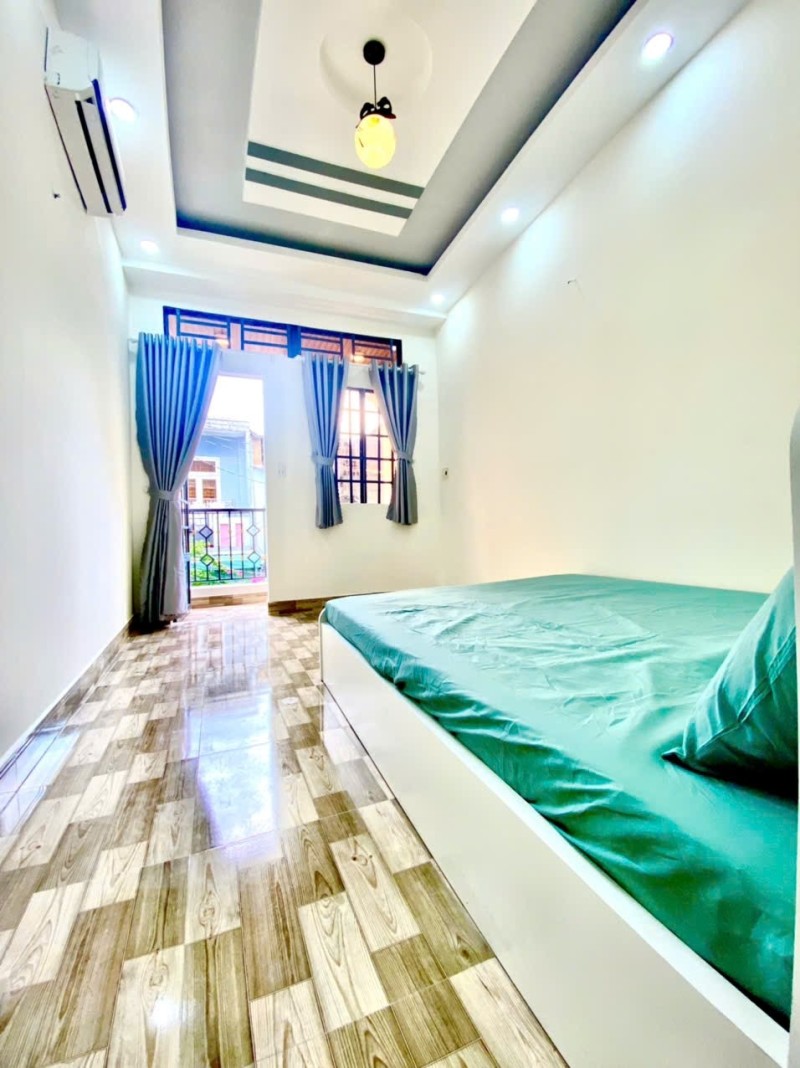 ban-nha-thong-nhat-04