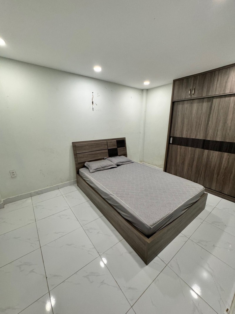 ban-nha-thong-nhat-05