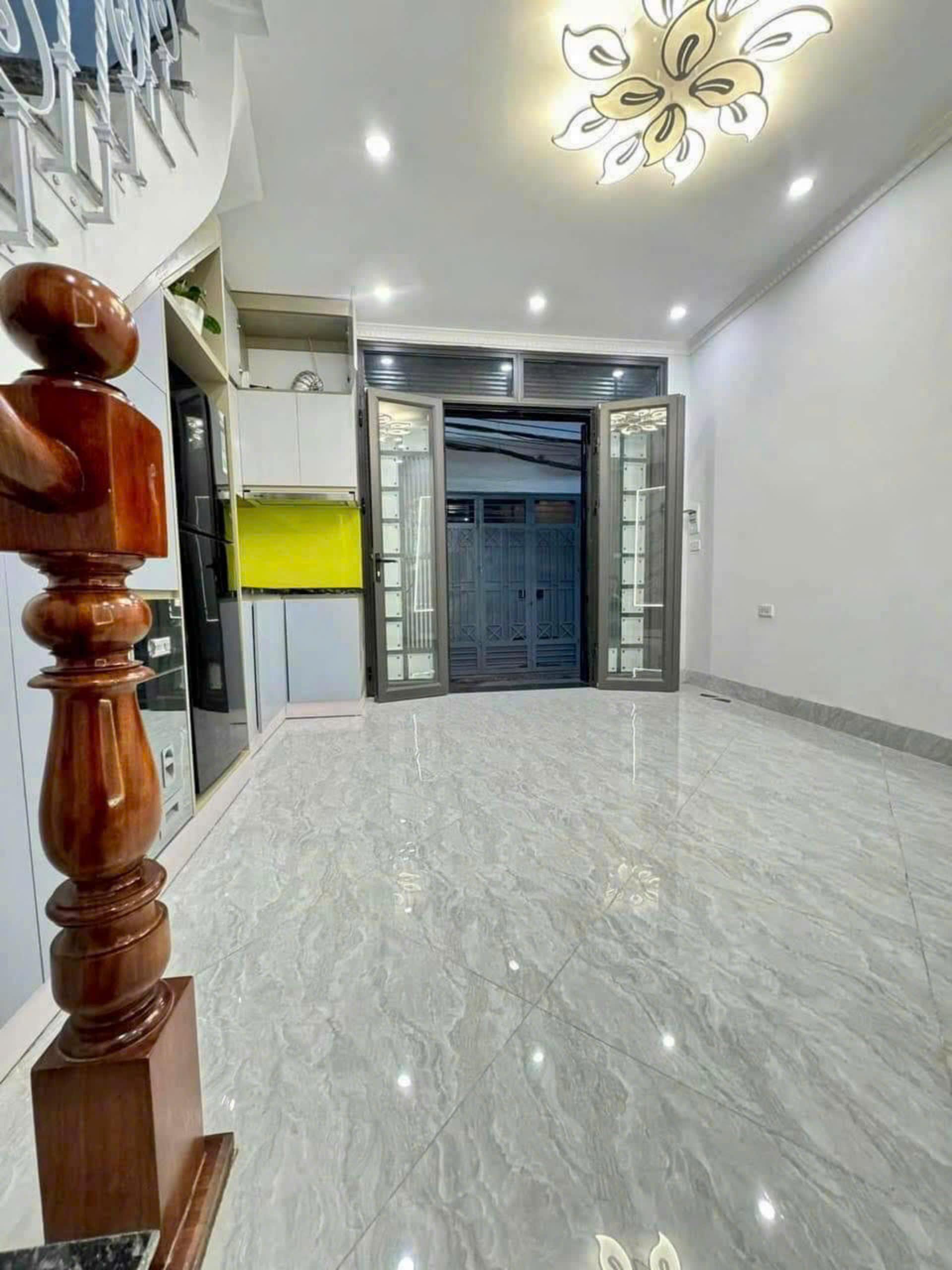 ban_nha_tan_mai_hoang_mai_2ty_nha_dep (1)