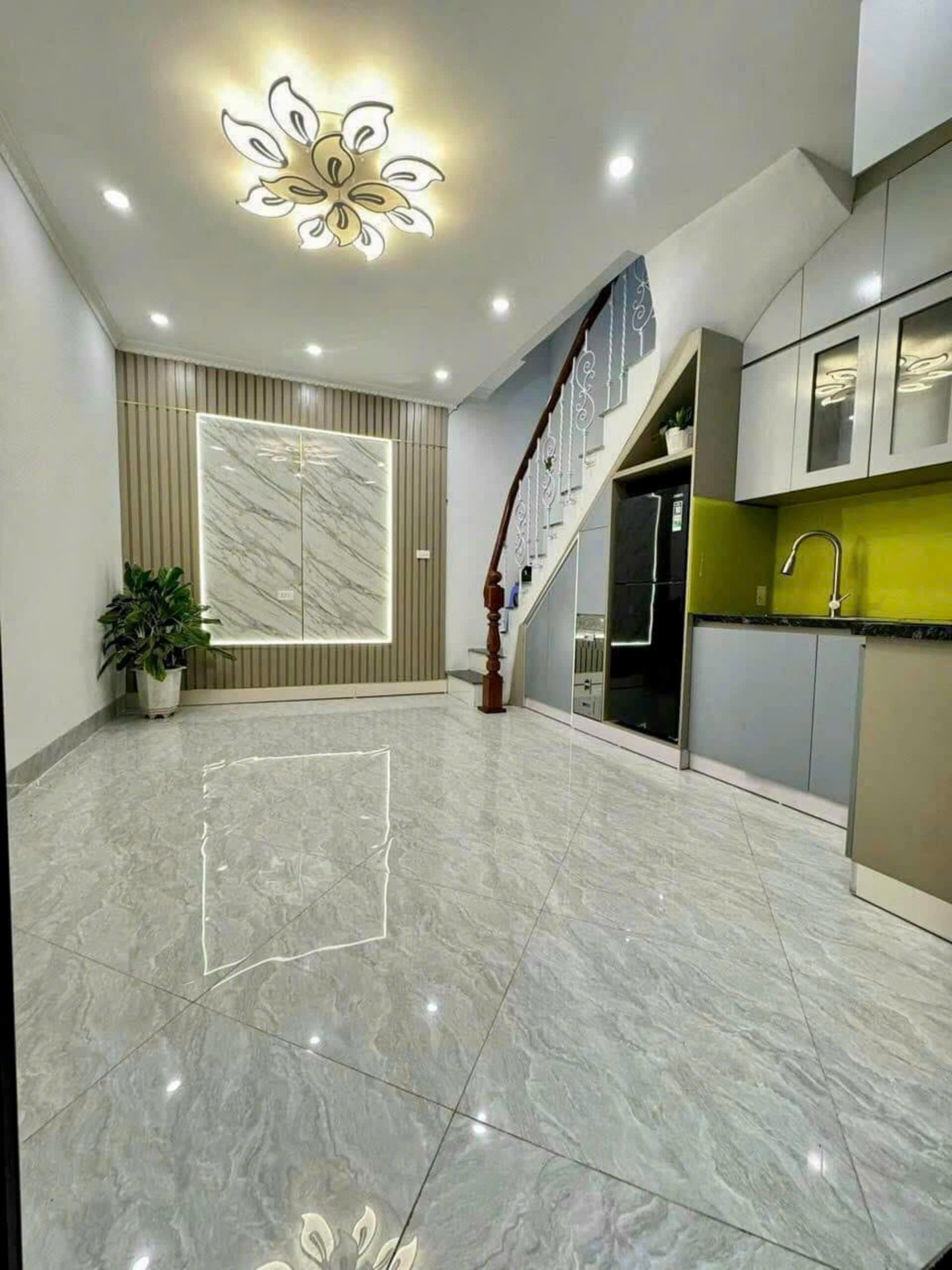 ban_nha_tan_mai_hoang_mai_2ty_nha_dep (3)