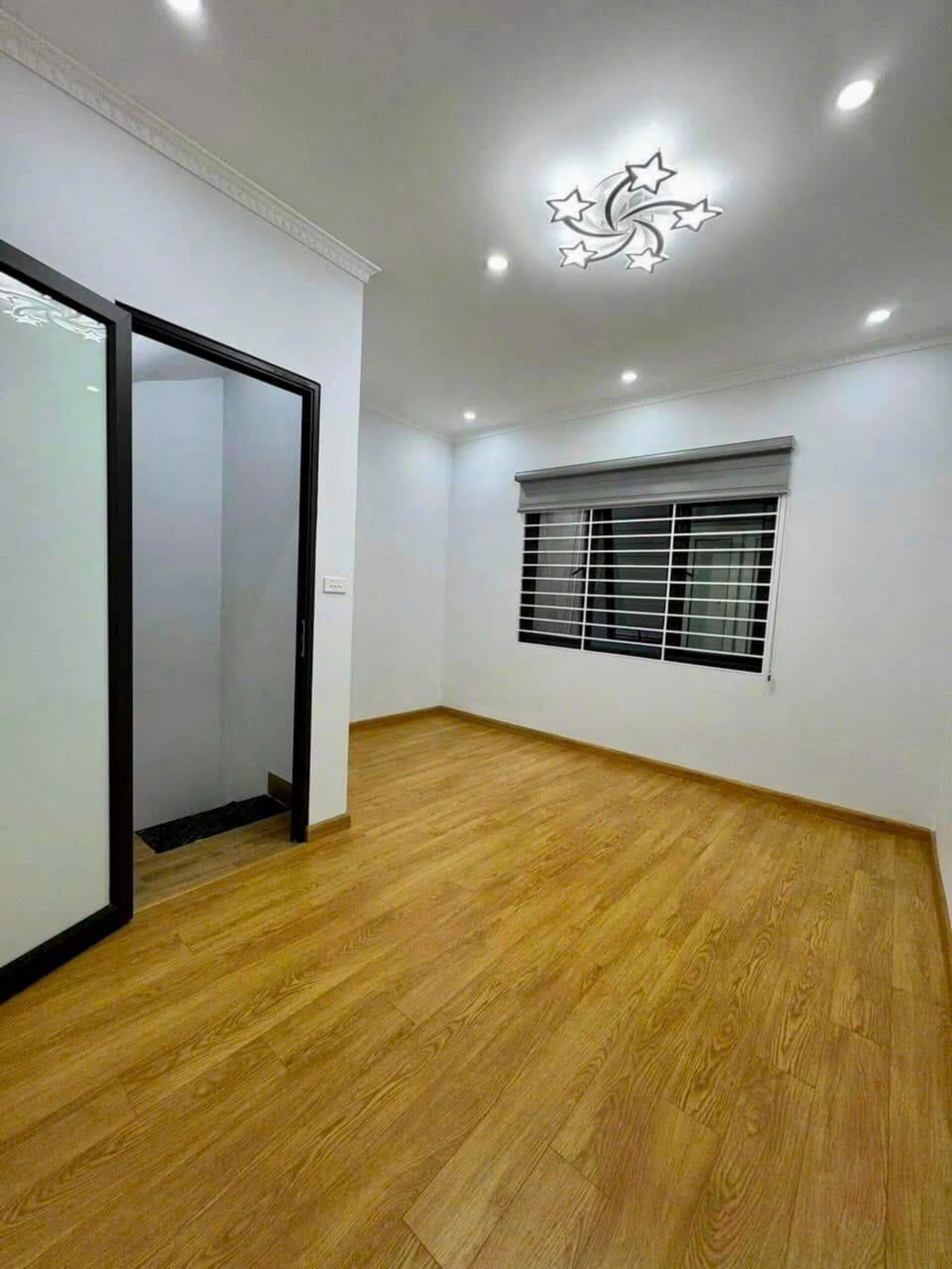 ban_nha_tan_mai_hoang_mai_2ty_nha_dep (5)