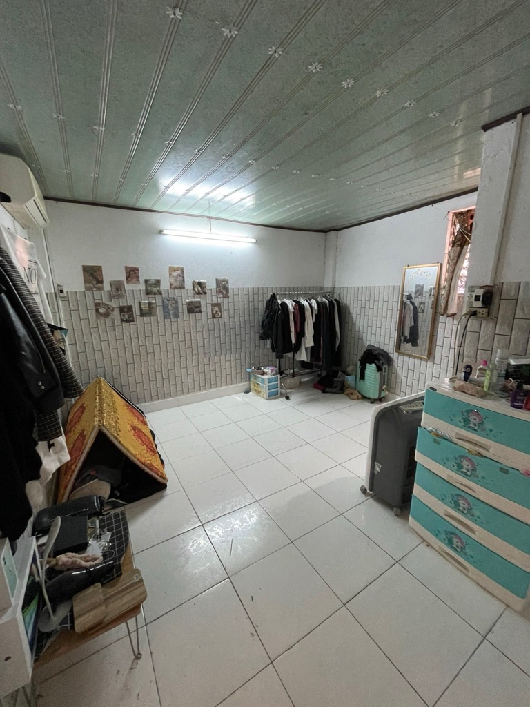 bp7-2146983F-lxbiwt2l_10_lxbiwtb2