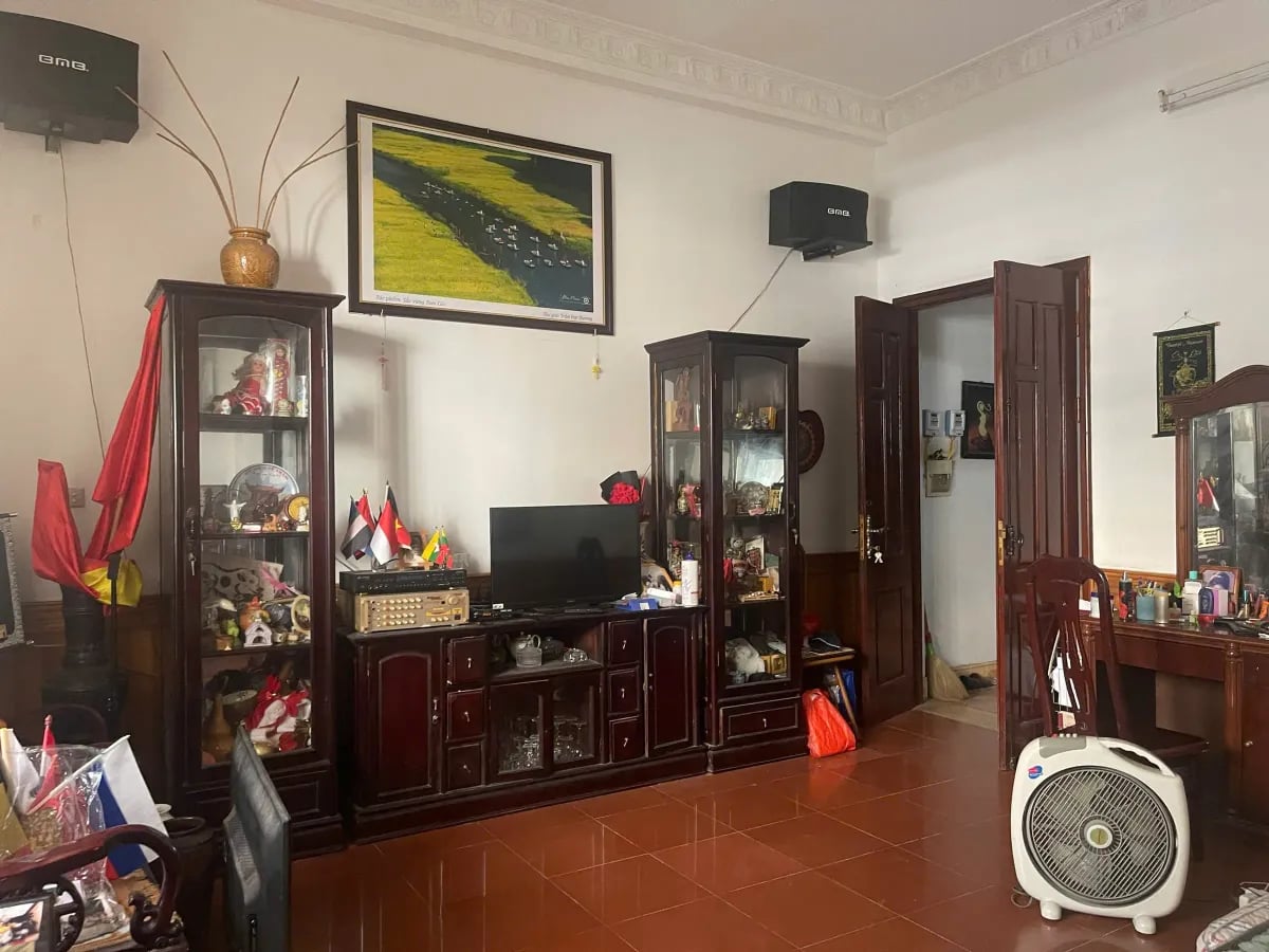 c2bcd1a4-0331-4edc-b1de-89200285546d