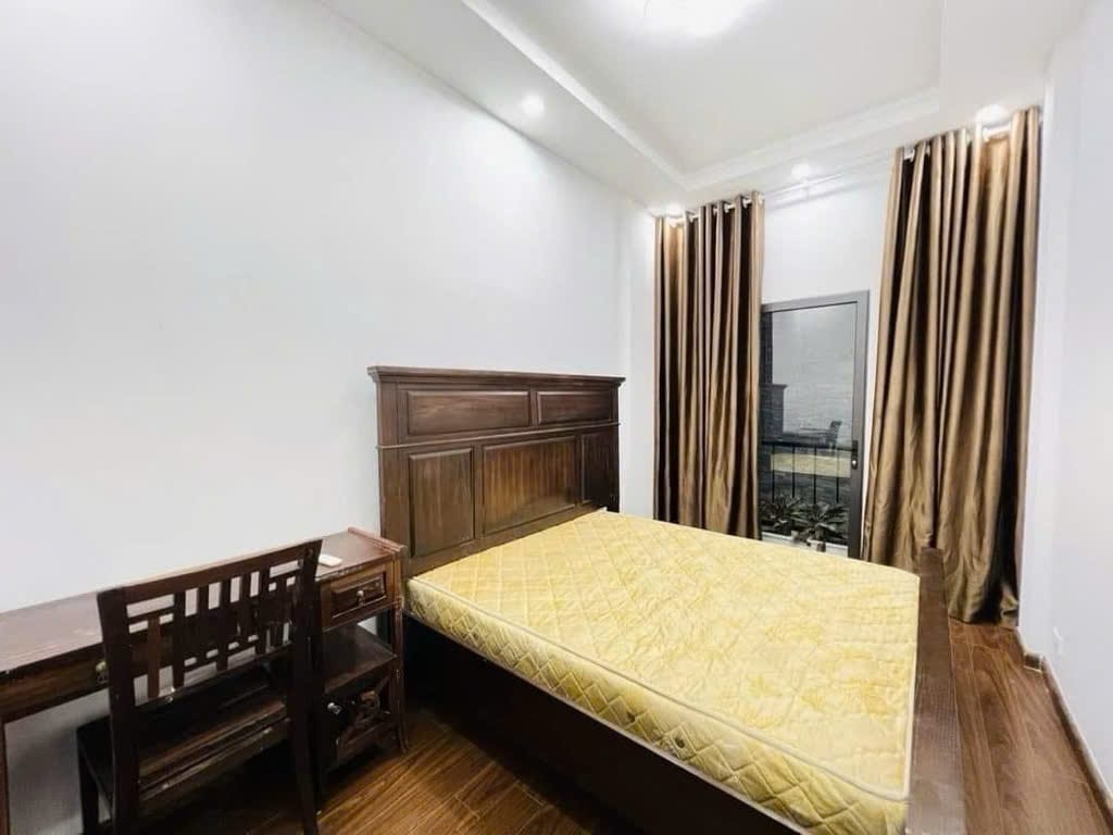 cho_thue_nha_de_to_hoang (1)