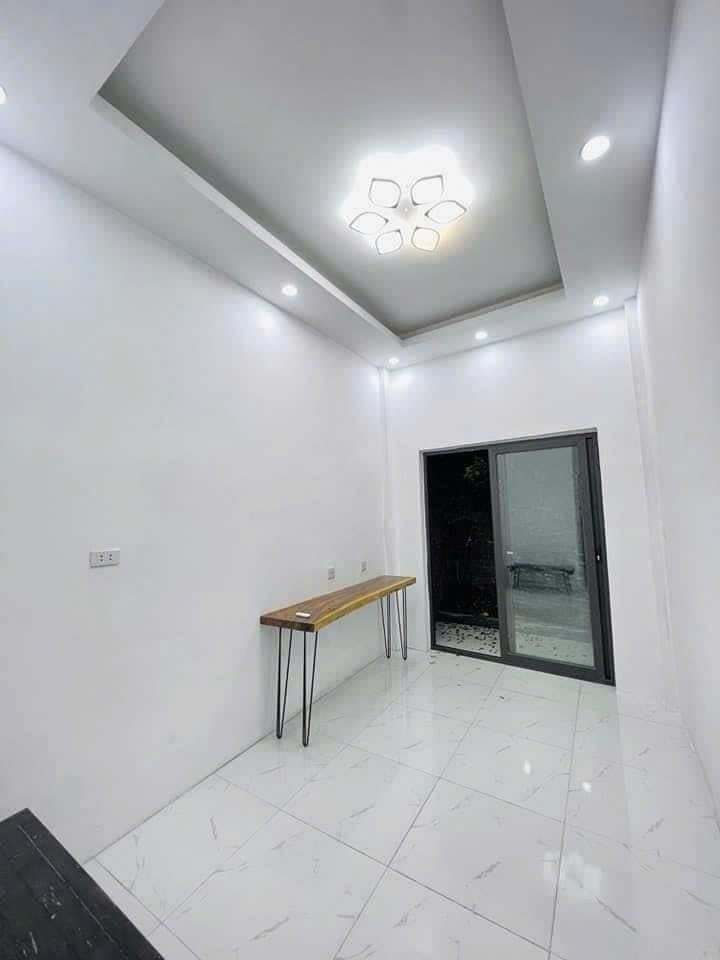 cho_thue_nha_de_to_hoang (4)