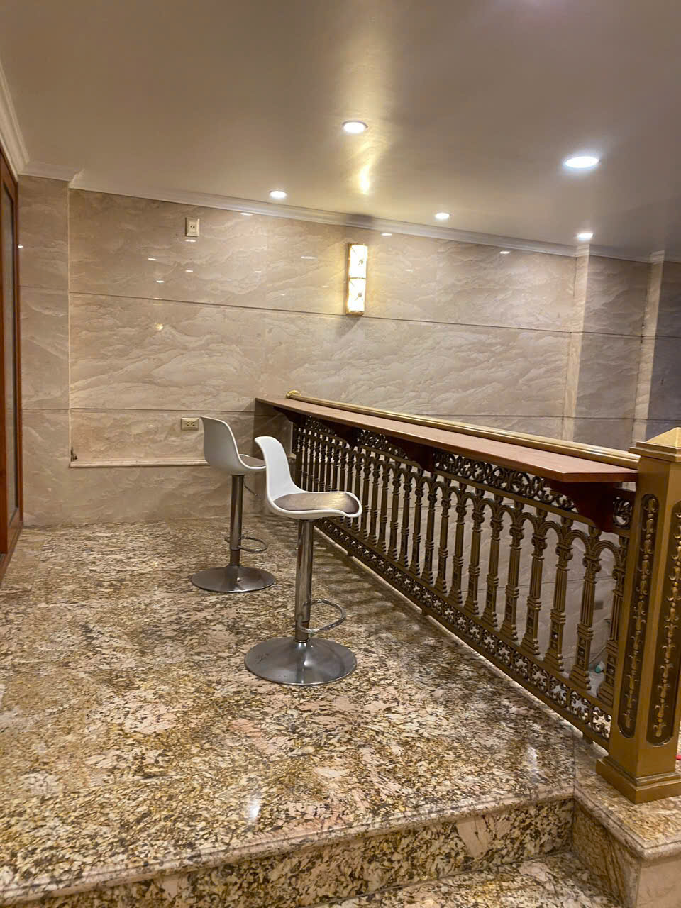 cho_thue_nha_nhat_chieu_tay_ho_kinh_doanh (5)