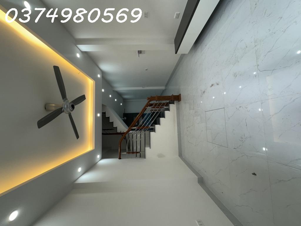 d0p-C0DEE6E6-m10eo2c1_116_12