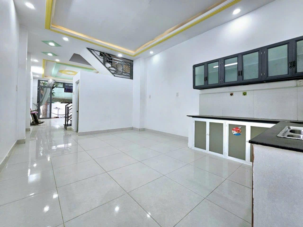 e2de4e3f-4d42-48a1-a8cf-4c360e64d98dv