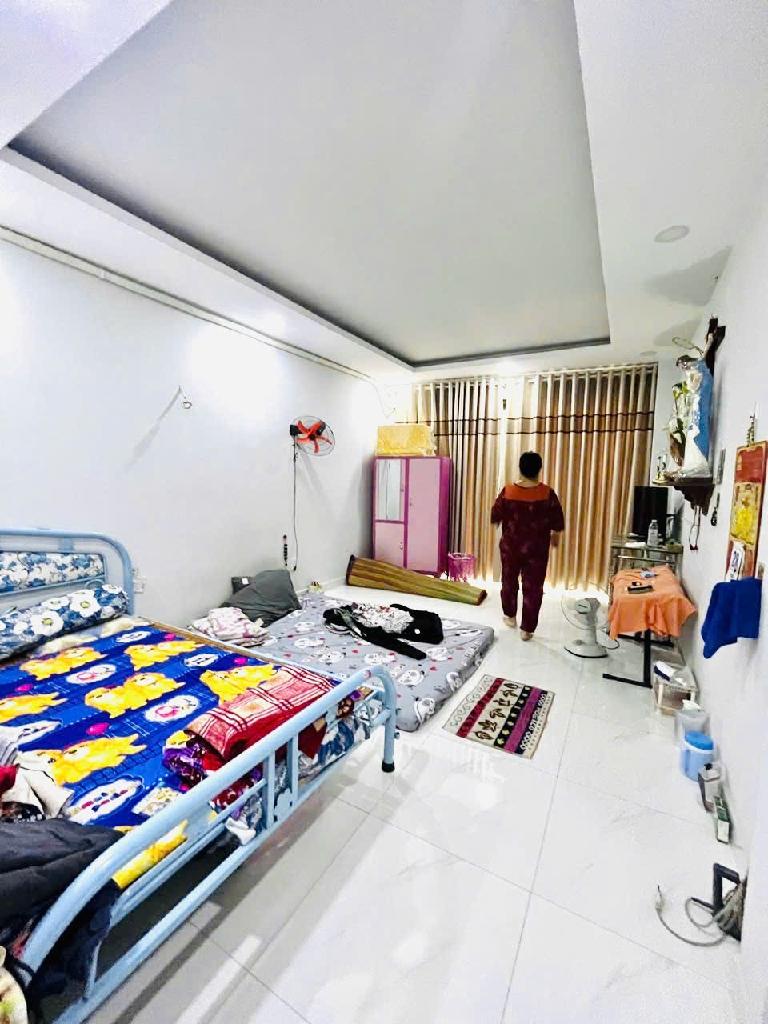 eiz-B017F140-m0q2bi4c_10_m0q2bi54