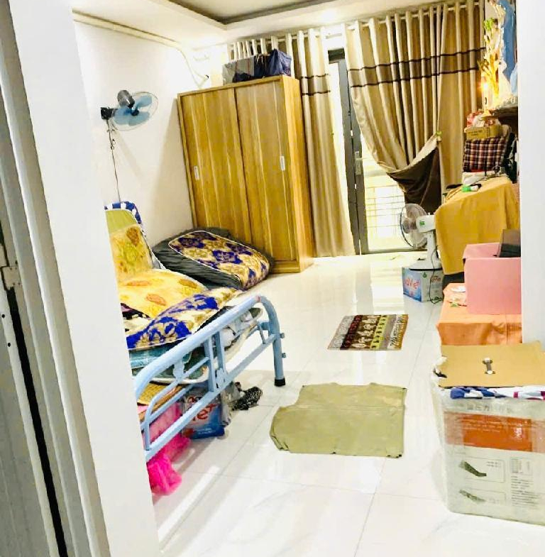 eiz-B017F140-m0q2bi4c_13_m0q2bi5i