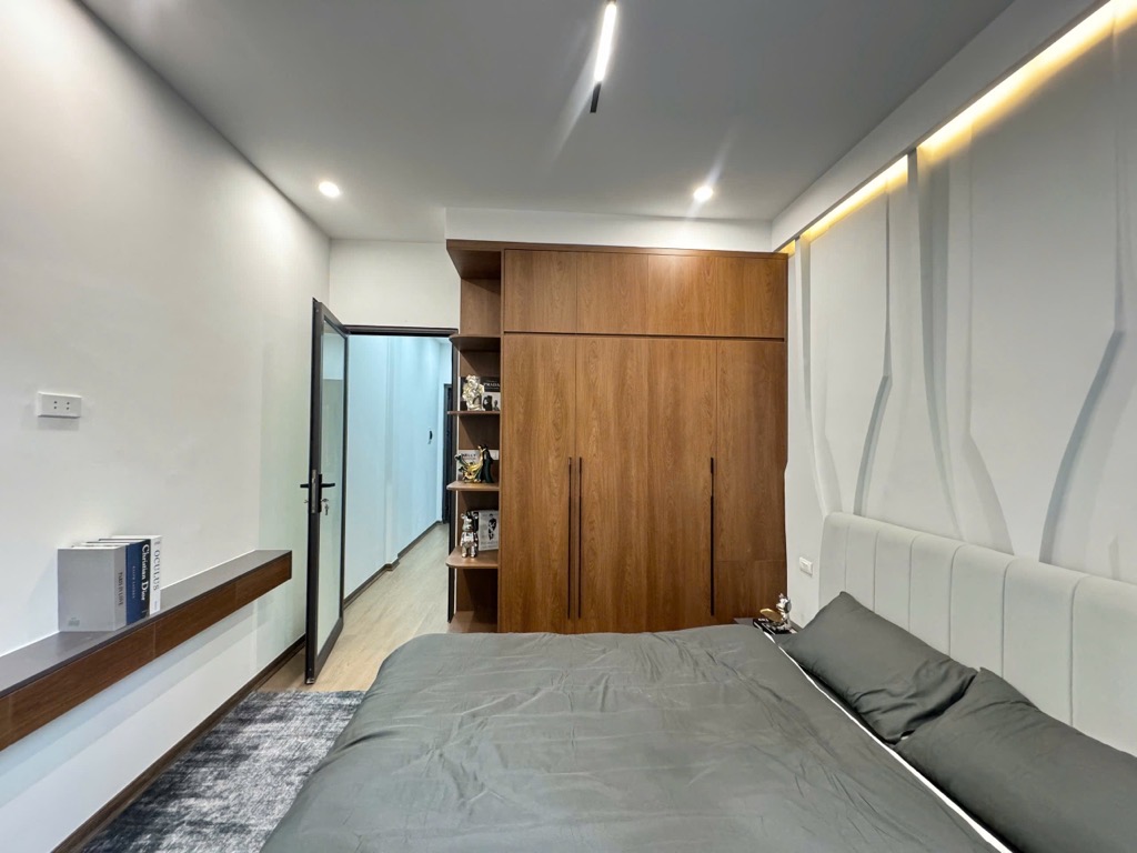 imf-F4FCCF6-m18vud0q_68_22