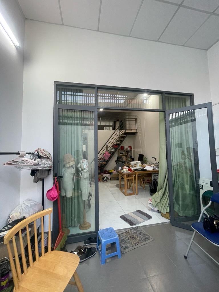 ku7-5D874A31-lxac196v_10_lxac19f2