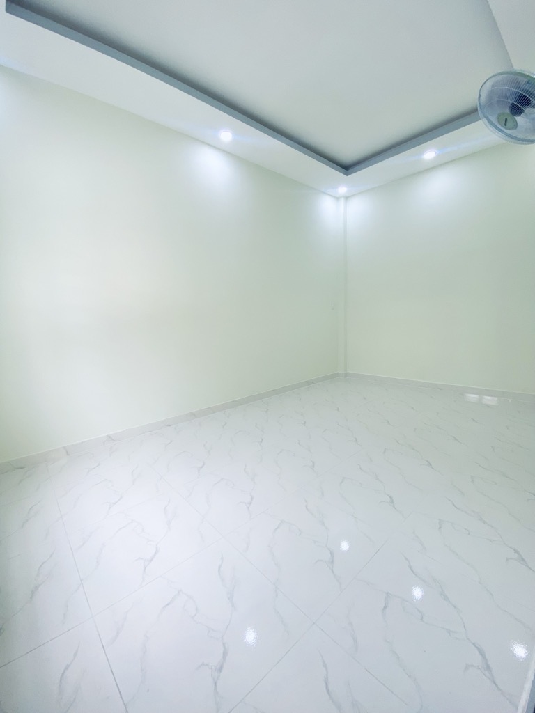 tqk-AE2A59AC-m0v0qtm0_153_12