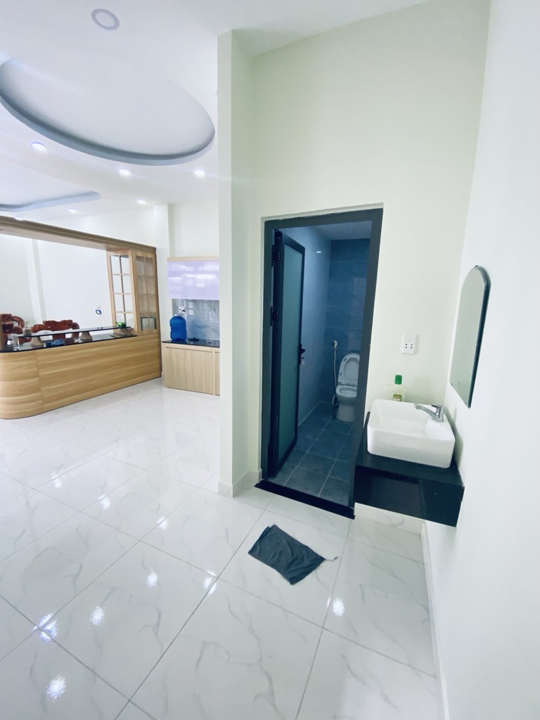 tqk-AE2A59AC-m0v0qtm0_167_20