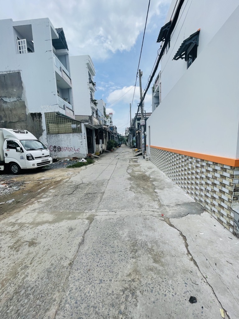 yq5-F9EDD2DA-m11vly2p_34_11