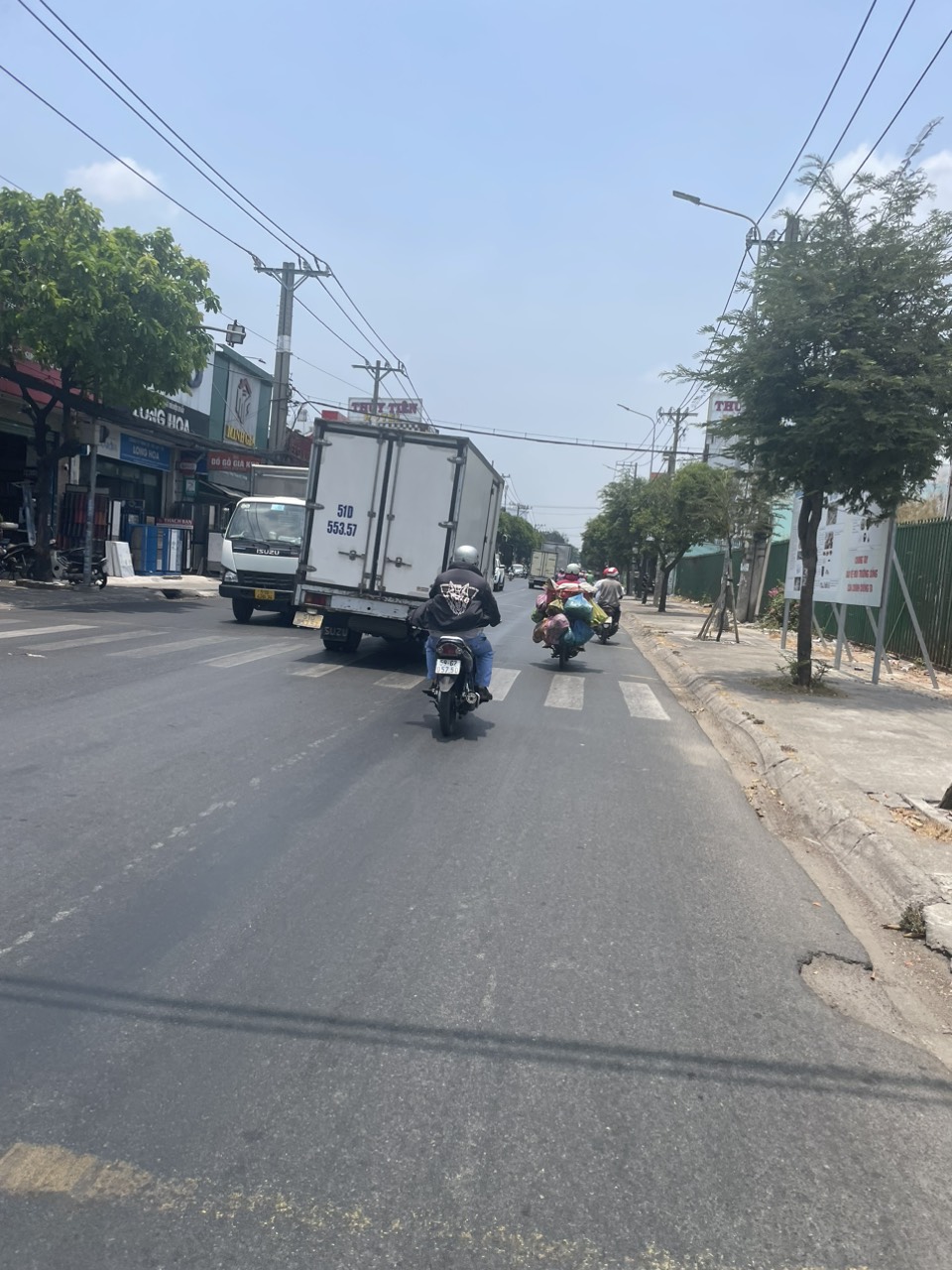 z5350448496638_3611ebfd21b2f9b73398d39e5aacb1a1