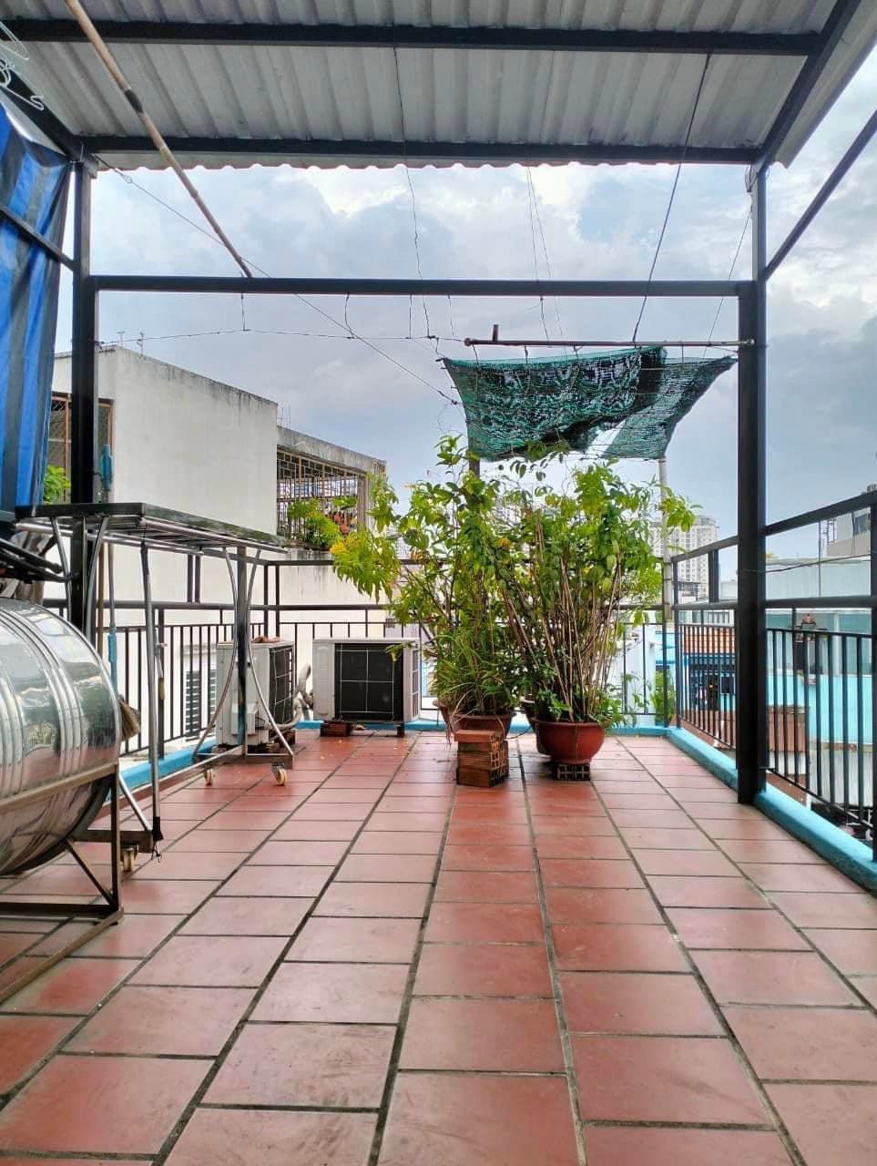 z5693209962752_39ed090096a7a5163879cae57dc25a0b