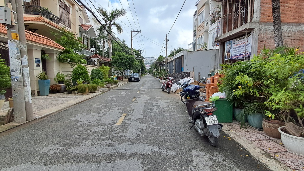 z5724976123084_342ec4bb4bd23b251b5e74b22071fc28