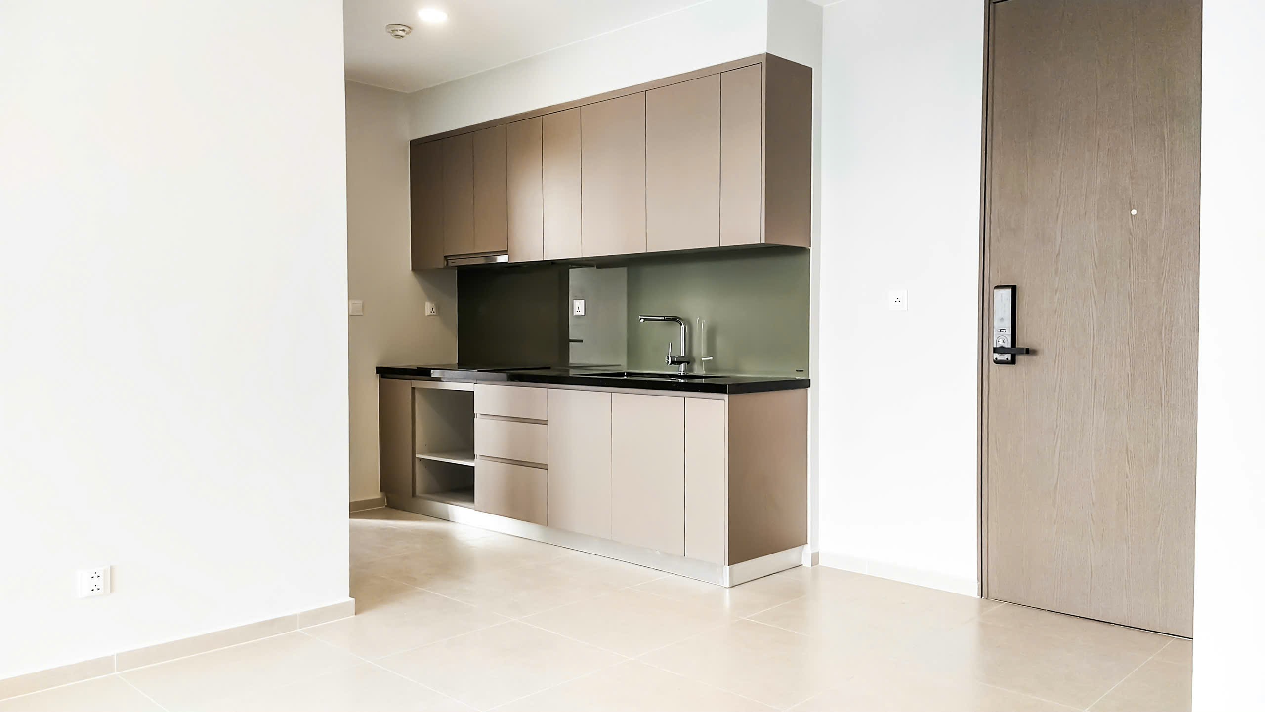 z5763070852681_20fa77467e6111e1fef8ed41eebc8514