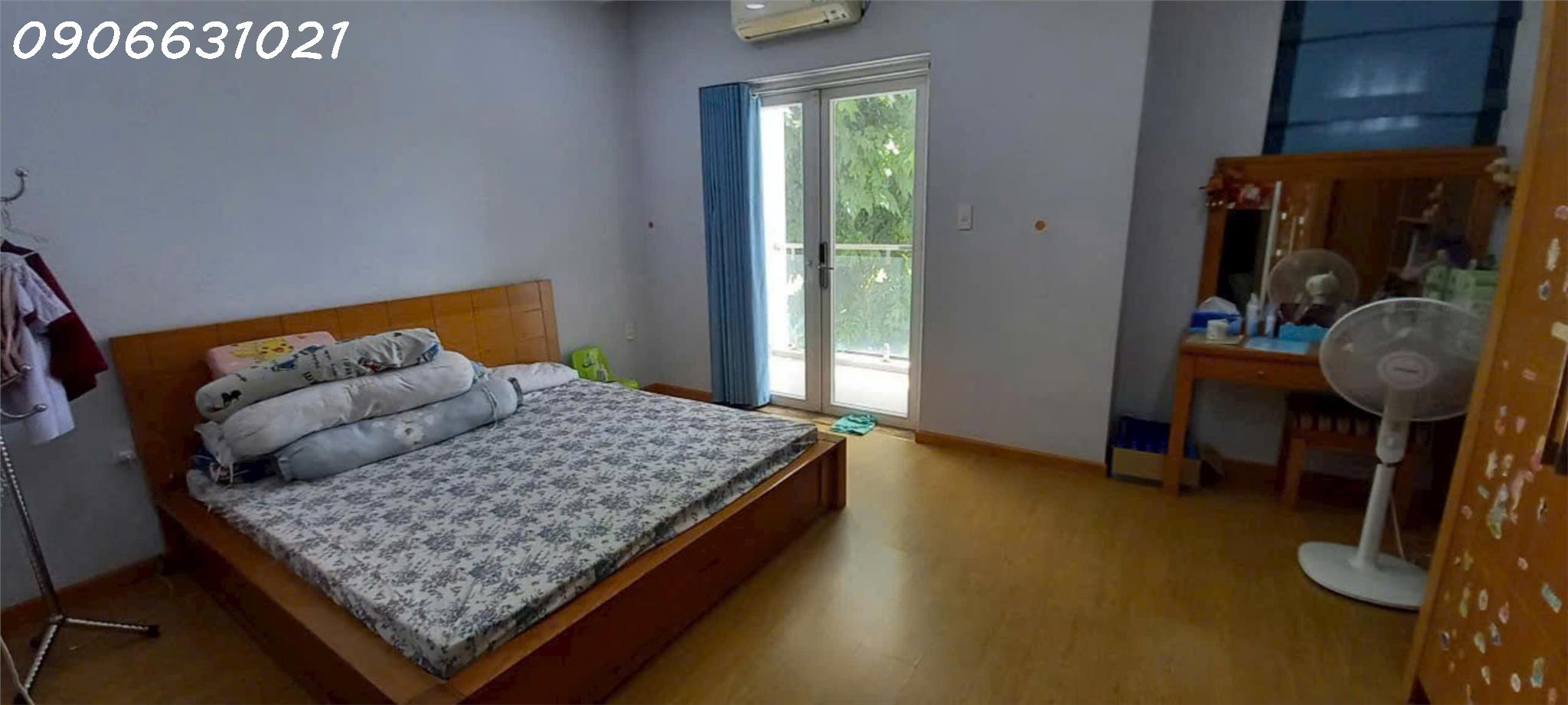 z5795590093509_054_eb7da21b2020610c20e3350c8d43578b