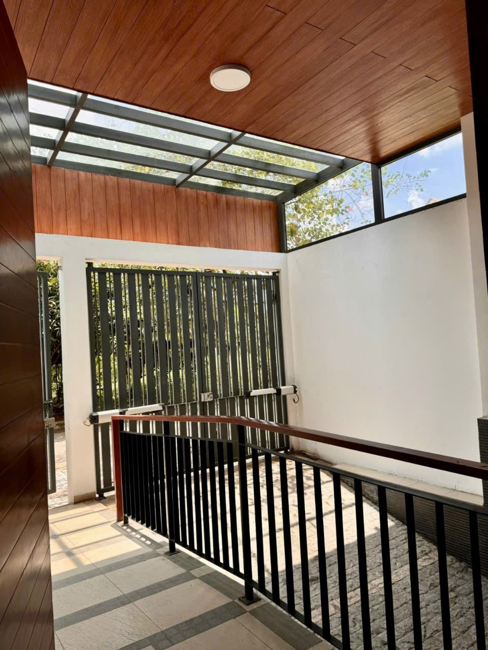 z5798401543717_4989acdf48a46193dd823bca870aa998