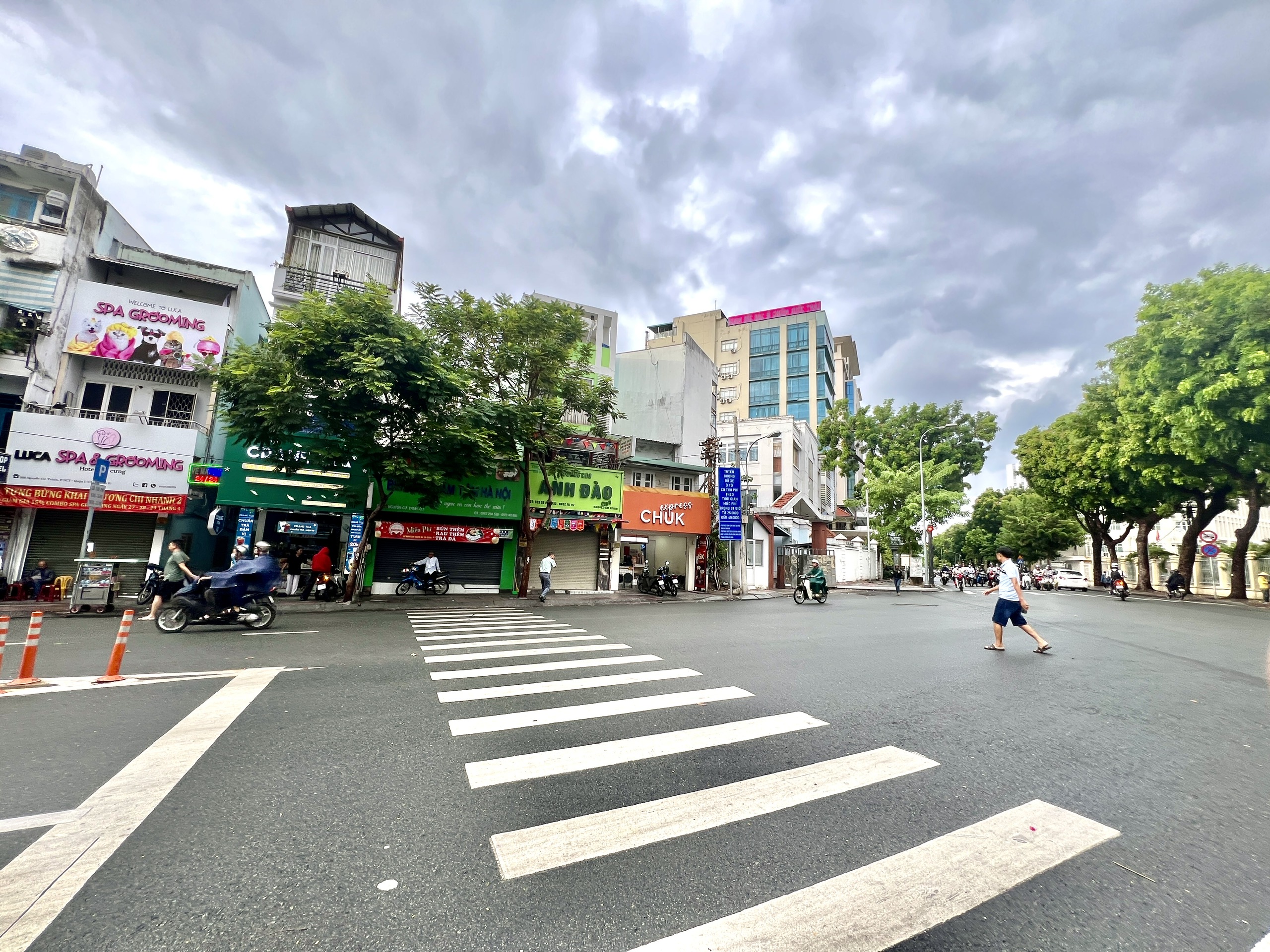 z5803355782404_b73e1d9bf3b30175f7e1d90c42ae5a03