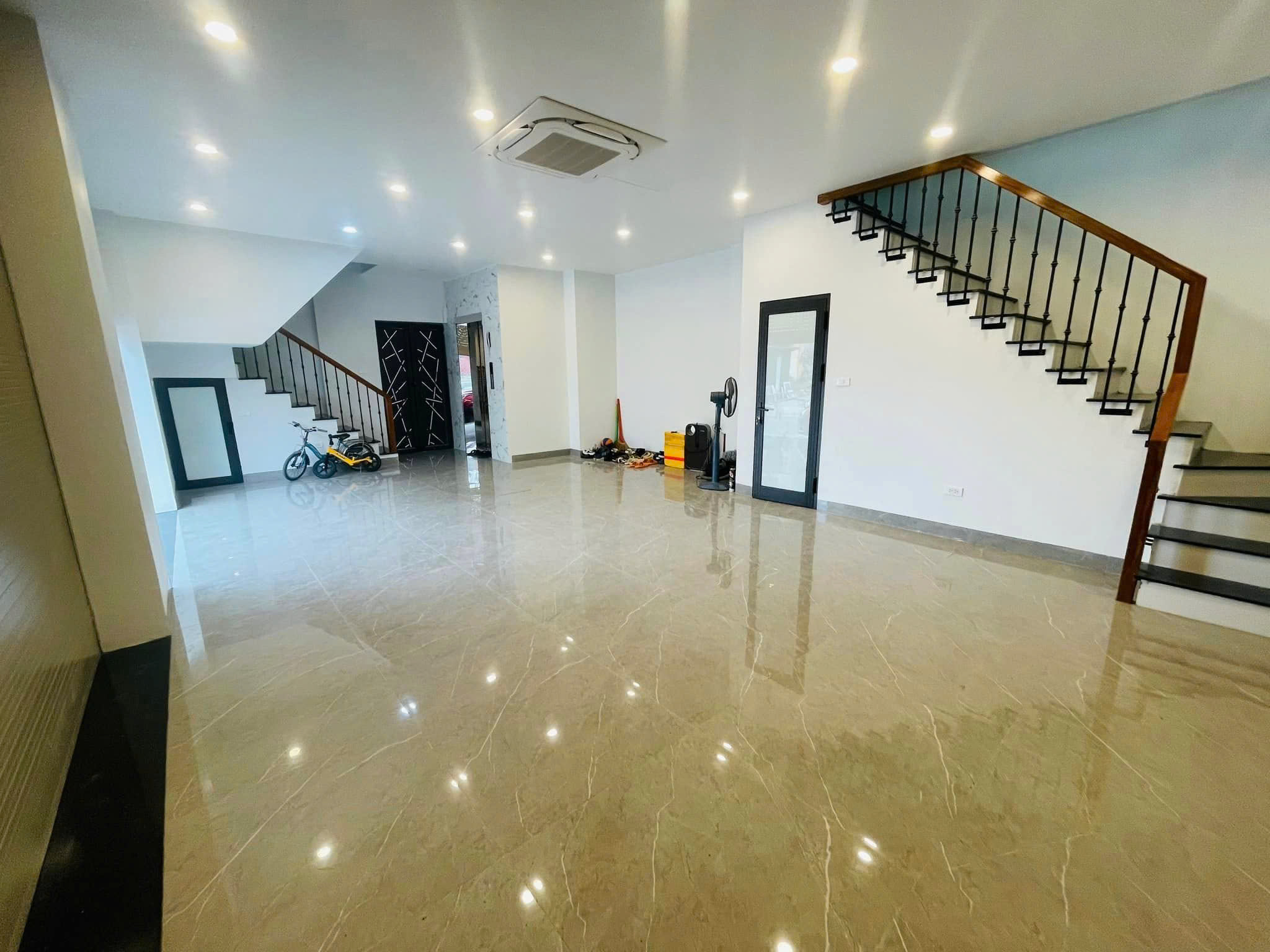 z5805065476492_1bfaae3fc9a722f66259b71e922fa301