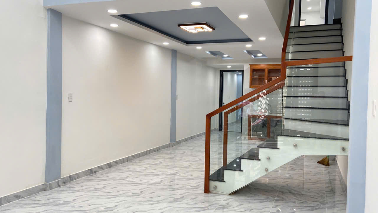 z5806330930983_5fc280962c497f42d3666ed4c553d85c