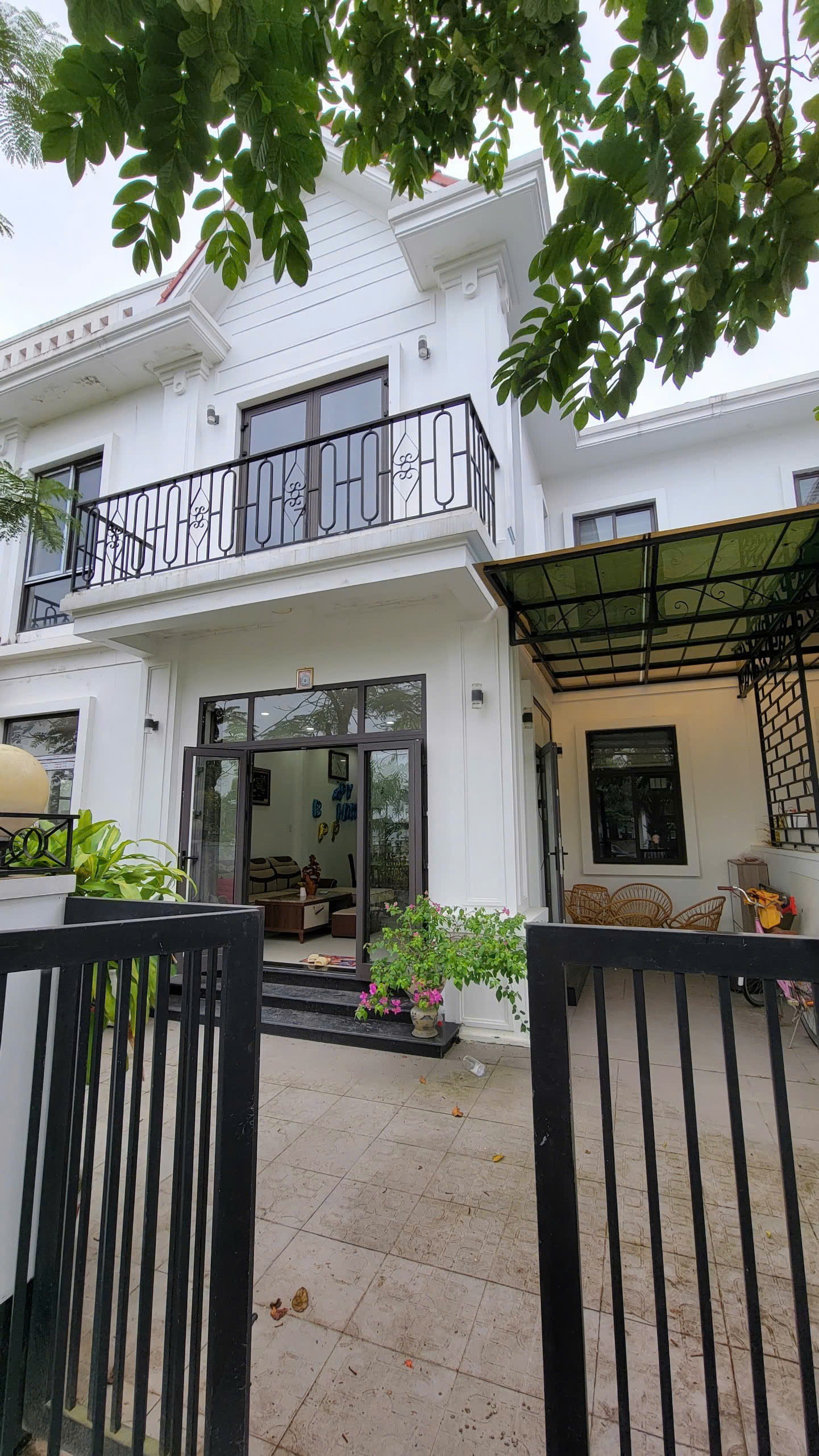 z5807662614450_6067e488a4771a56a4aef42ceb7a3f44