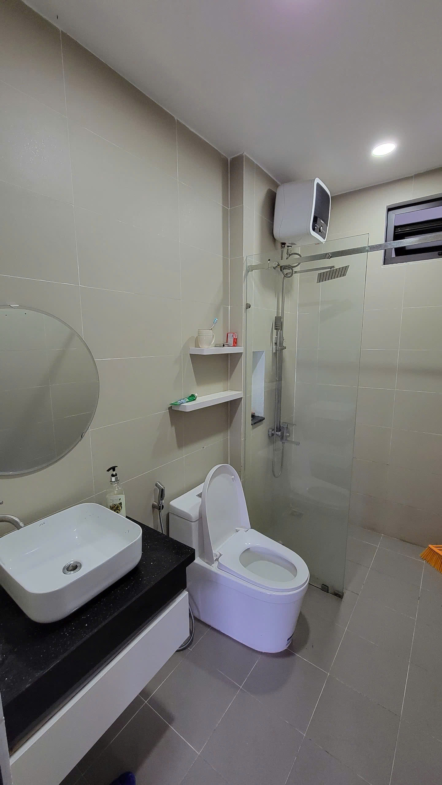 z5807662644658_0297ef8973766f8c17be135e951dd6c7