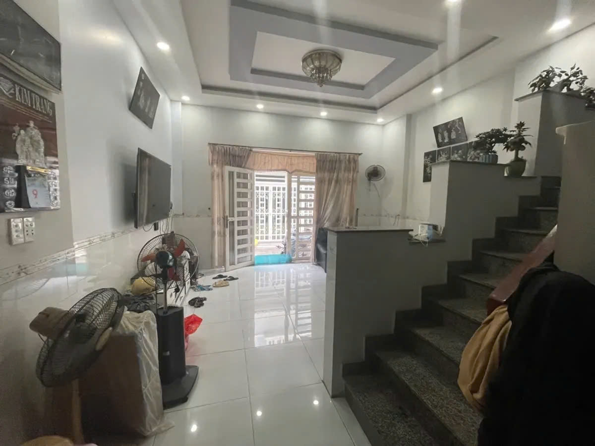 z5811757859959_d9208701c914b27fb2203c60647410bd